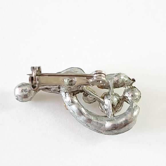 Vintage | Classy Pearl Crystal Pin - Picture 5 of 5
